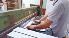 The third working procedure of aluminum nameplates-Alice