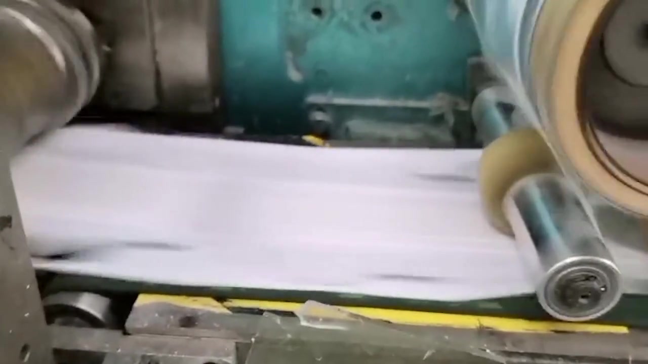Sanitary Napkin Manufacturing Process In Jiabo Factory