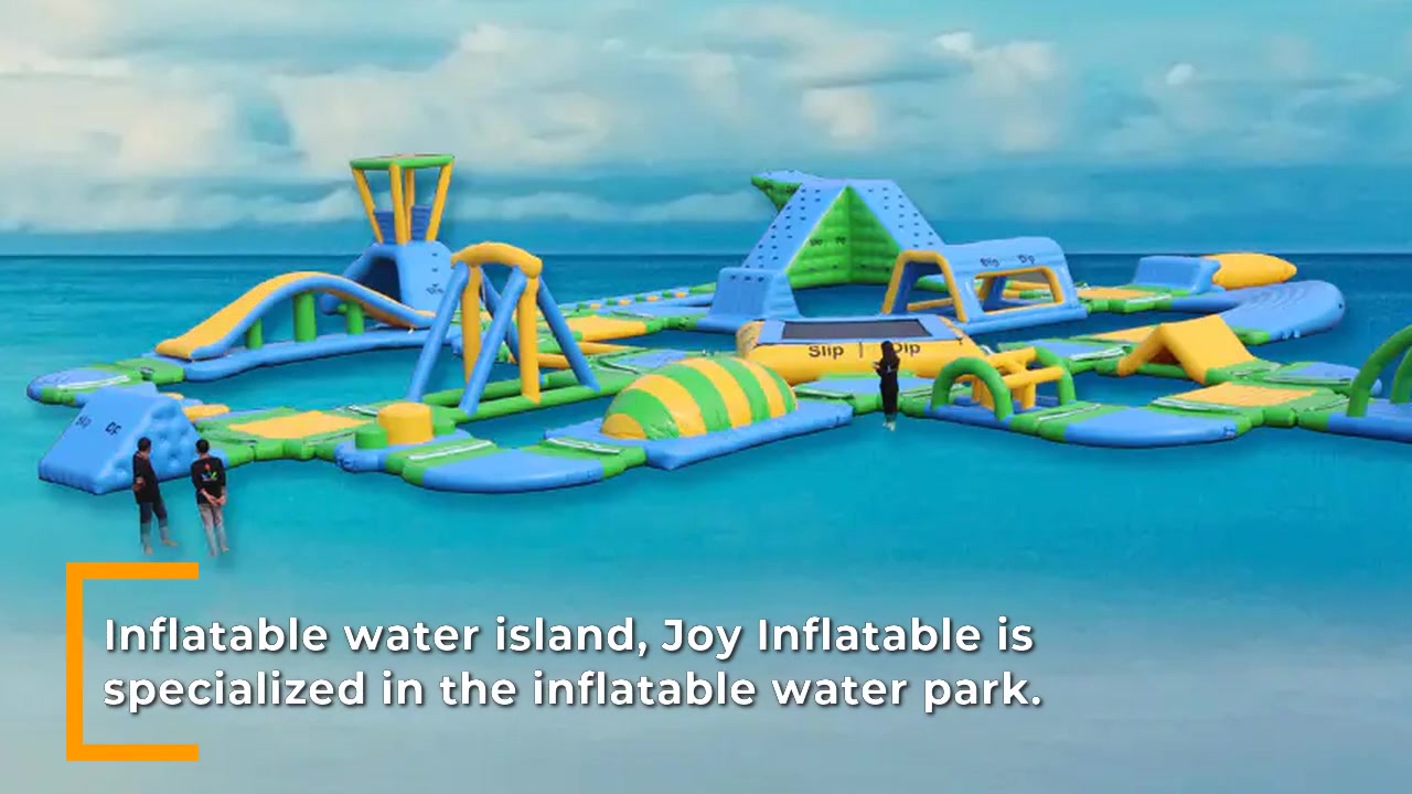 Parc aquatique gonflable d'île pour les sports nautiques de mer en plein air