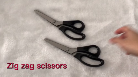 China Wholesale Chan Kee Tailor Zig Zag Scissors Fabric Dressmaking Sewing Scissors Manufacturer manufacturers -