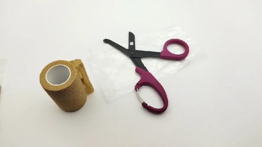 Trauma Shears Bandage Scissors Nursing Scissors with Non-Stick Blades Stainless Steel Medical Scissors Manufacturer |