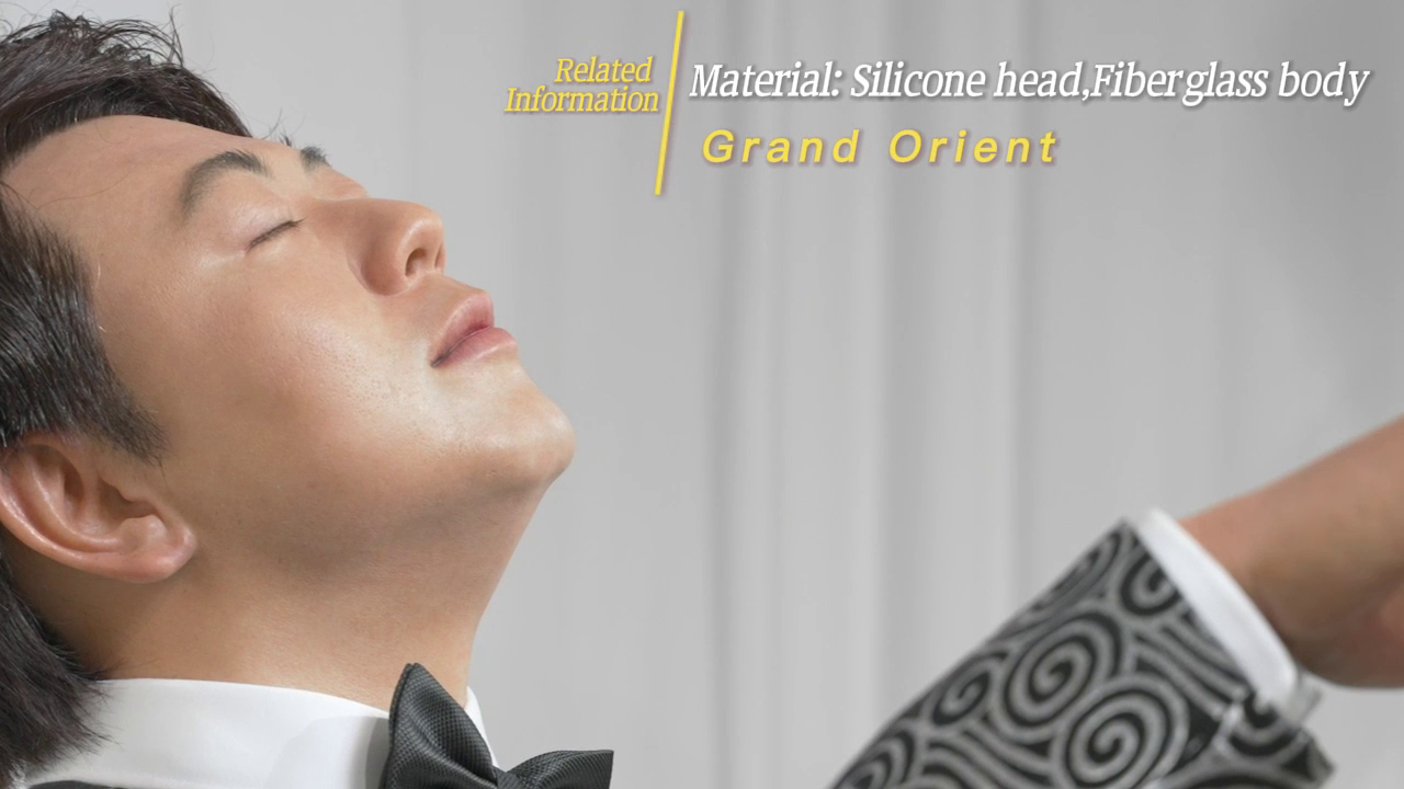 The lifelike human size silicone wax sculpture of Lang Lang DXDF