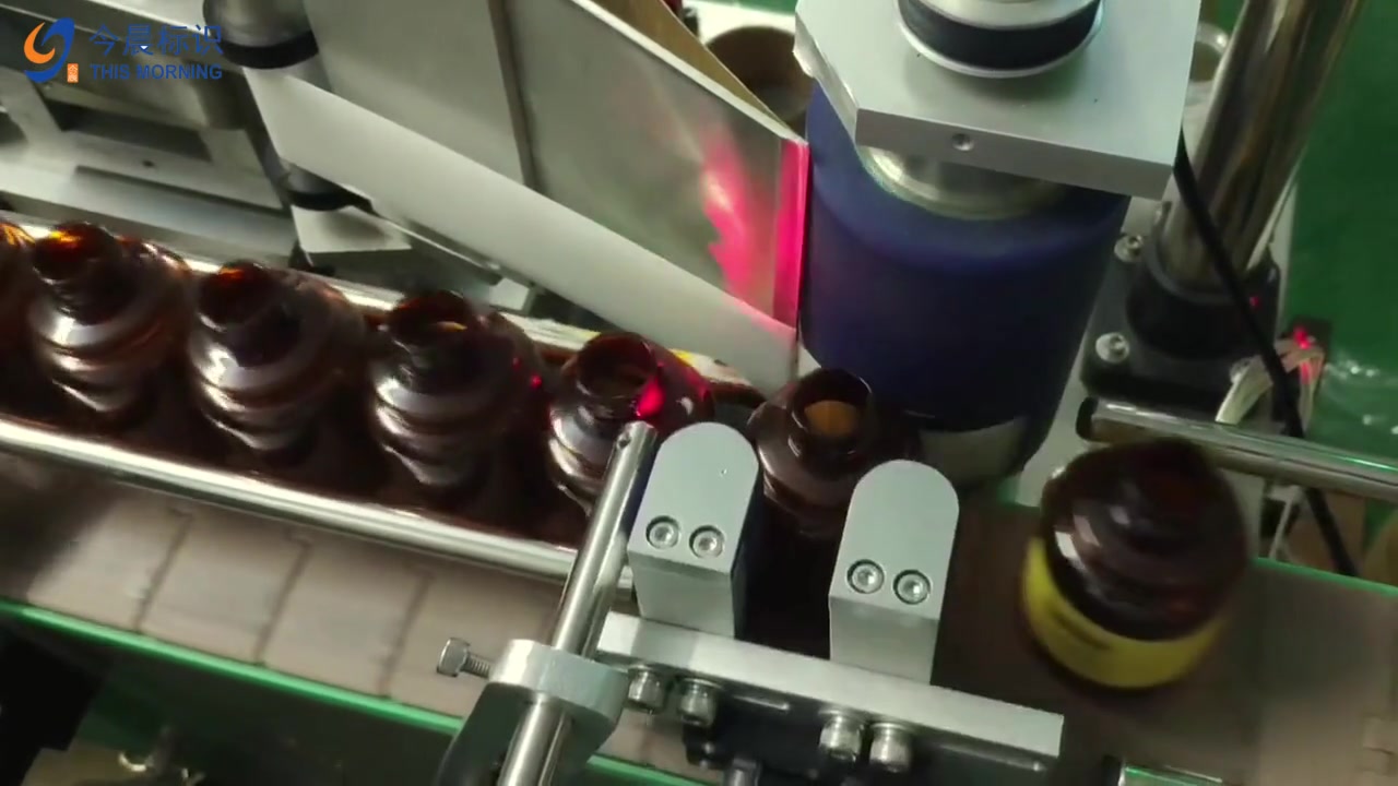 Bán buôn máy dán nhãn tự động cho chai Sequare-Dongning
